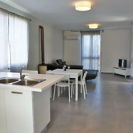 Casa Verdemare 别墅 切法卢